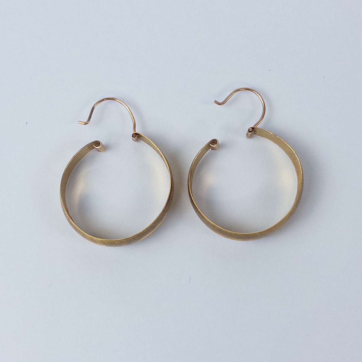 18K Gold Satin Finish Hoop Earrings