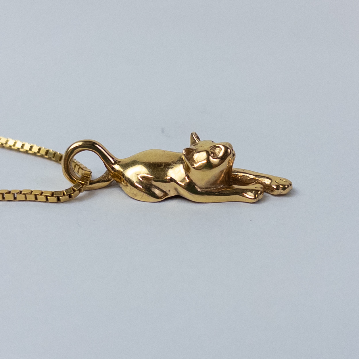 14K Gold  Stretching Cat Pendant Necklace