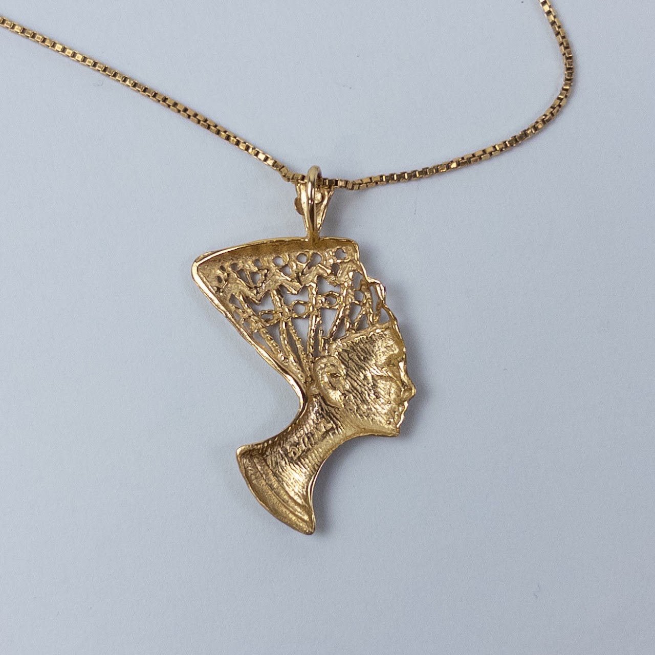 14K Gold  Diamond Cut Nefertiti Pendant Necklace