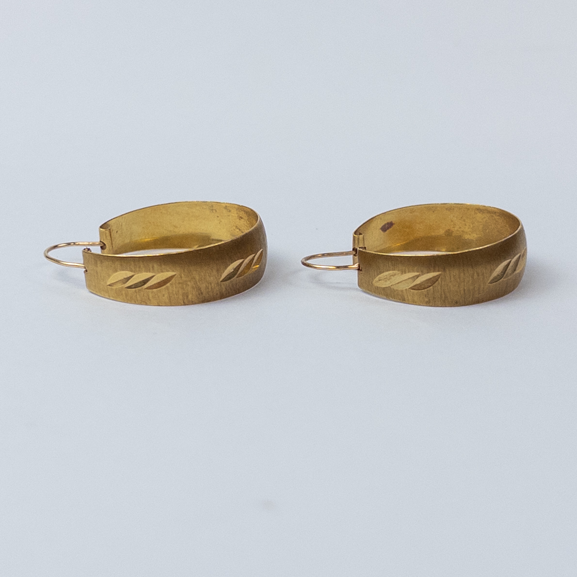 18K Gold Satin Finish Hoop Earrings