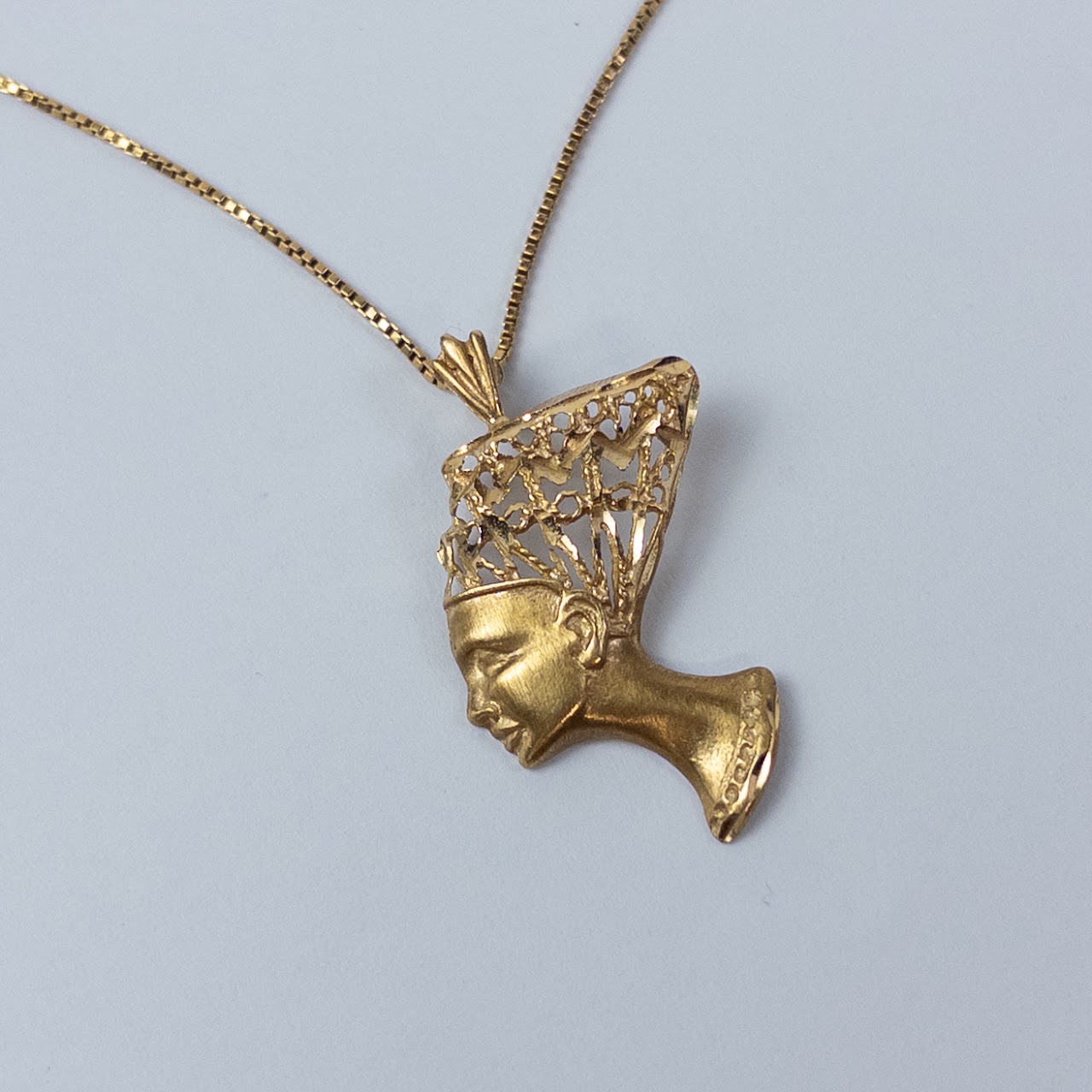 14K Gold  Diamond Cut Nefertiti Pendant Necklace