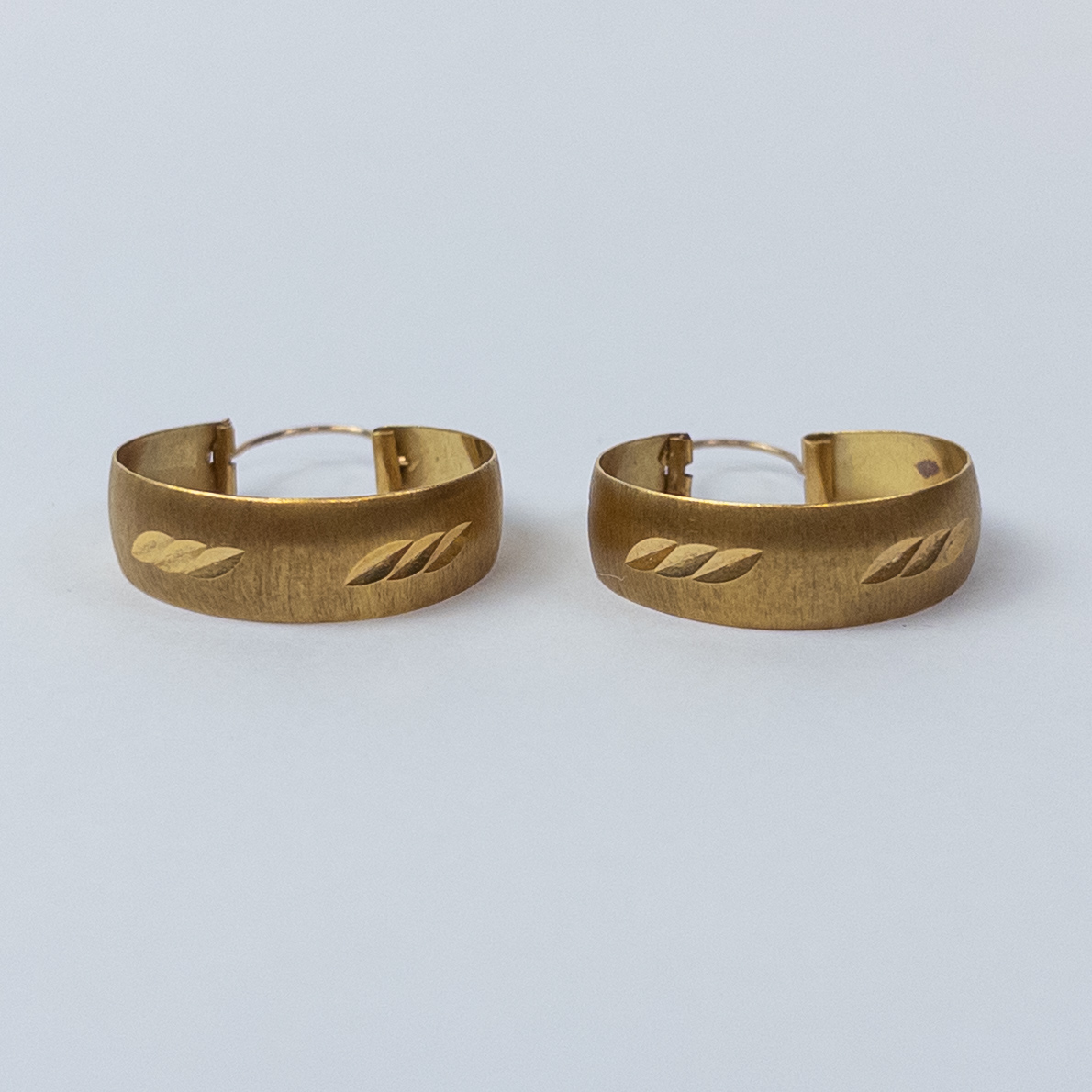 18K Gold Satin Finish Hoop Earrings