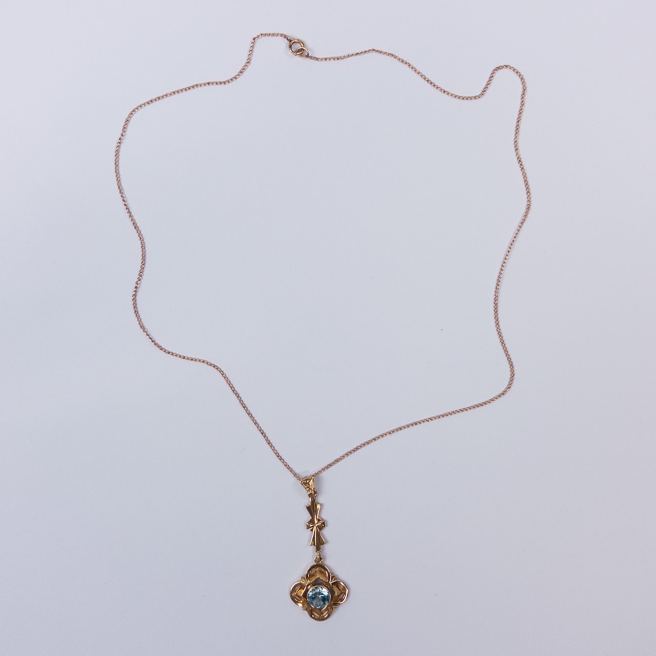 14K Gold  & Blue Stone Flower Pendant Necklace