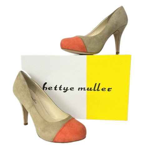 Bettye hot sale muller pumps