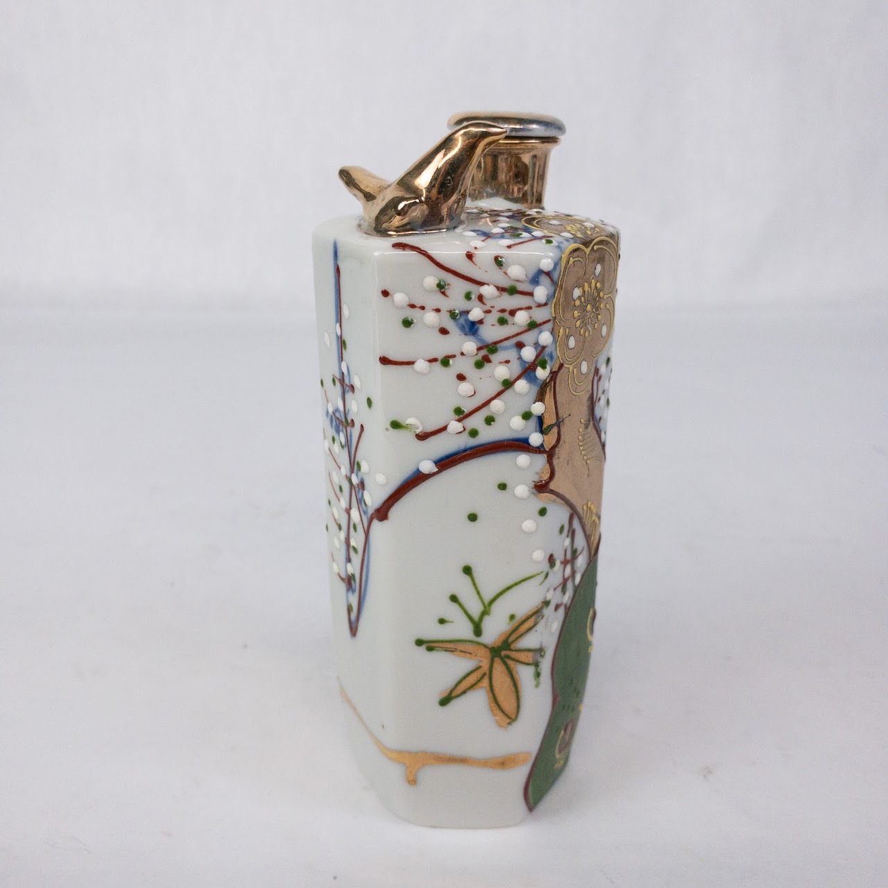 Japanese Kutani Ware Sake Bottle