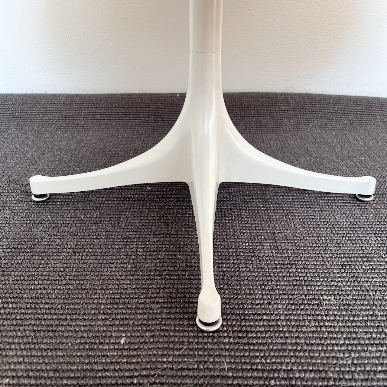 Herman Miller Nelson Pedestal Accent Table