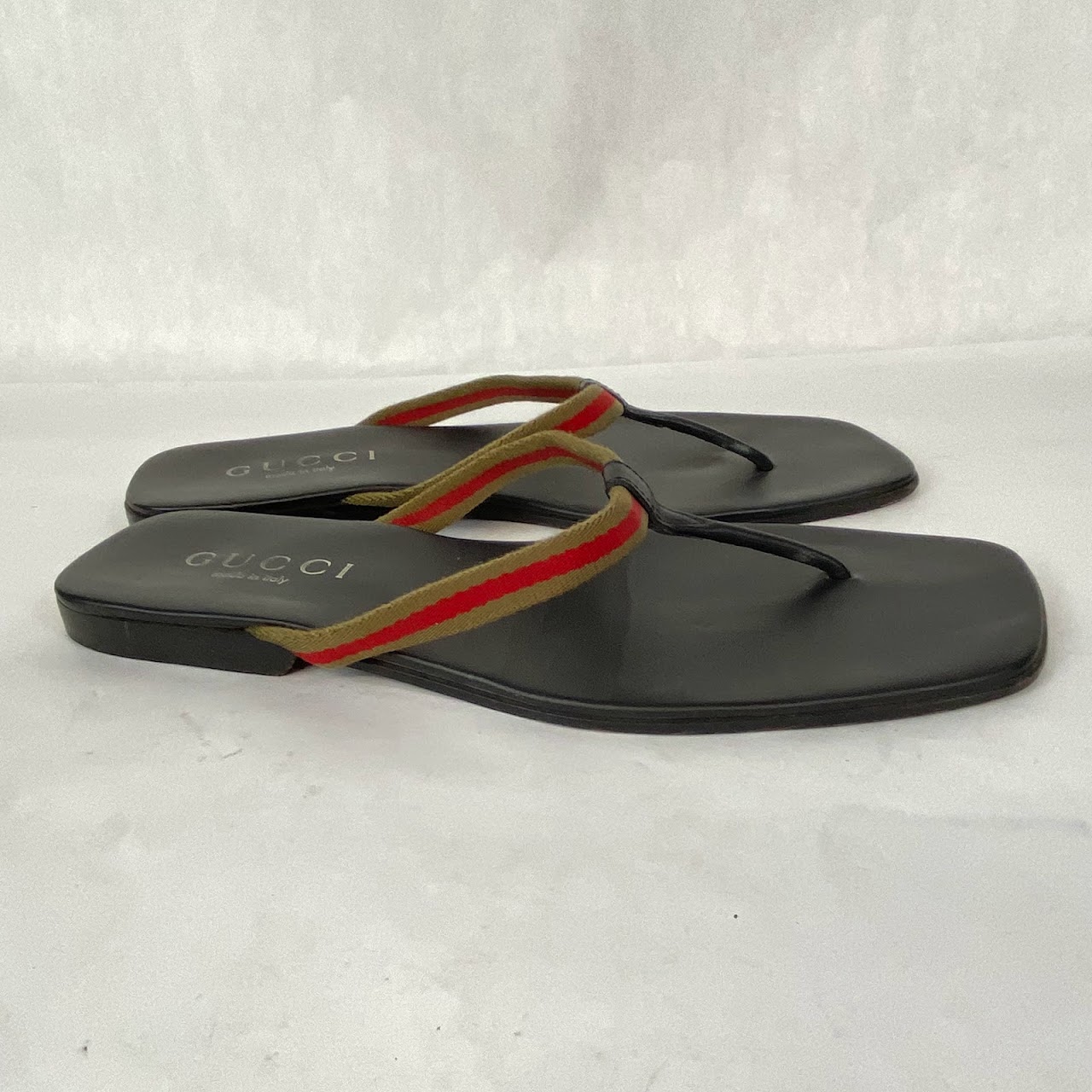 Gucci Leather Stripe Flip-Flops