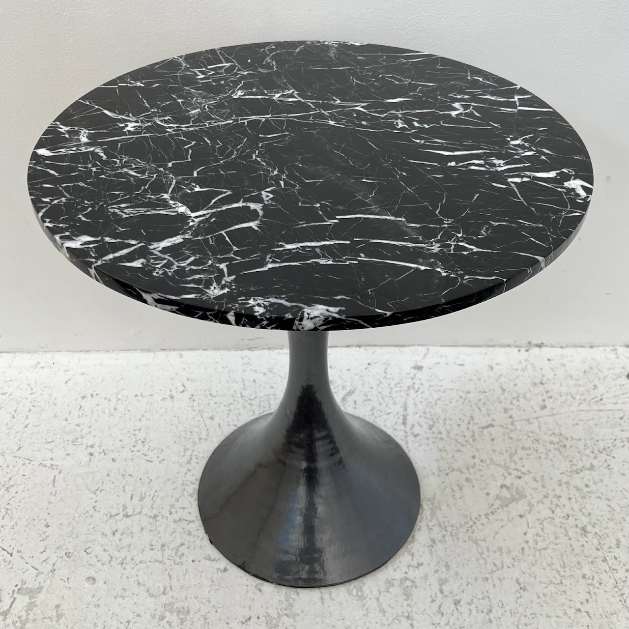 Contemporary Marble Top Tulip Accent Table