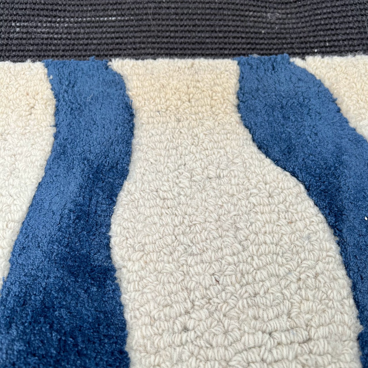 Wool and Faux Silk Zebra Area Rug