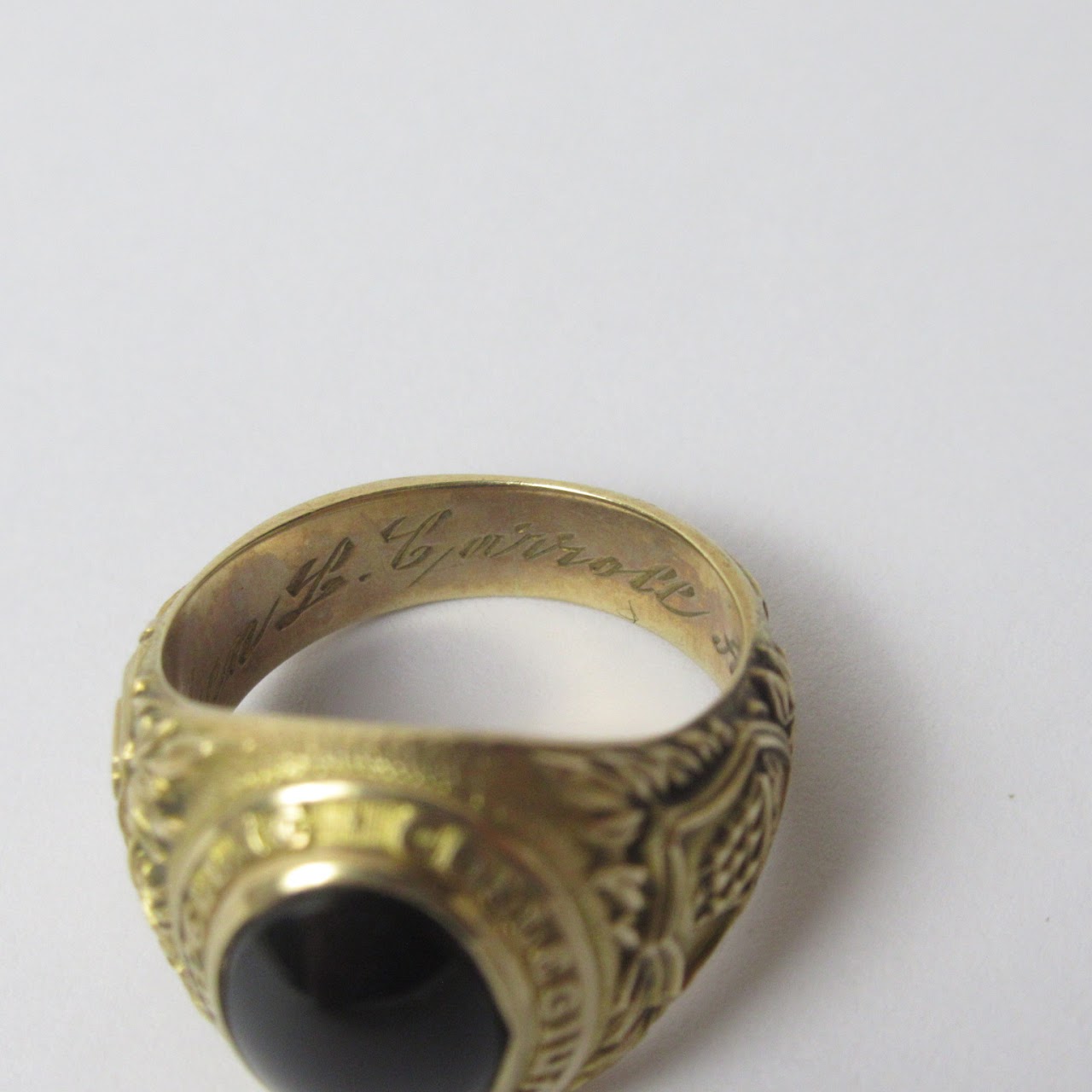 10k Gold & Black Stone  Vintage Class Ring