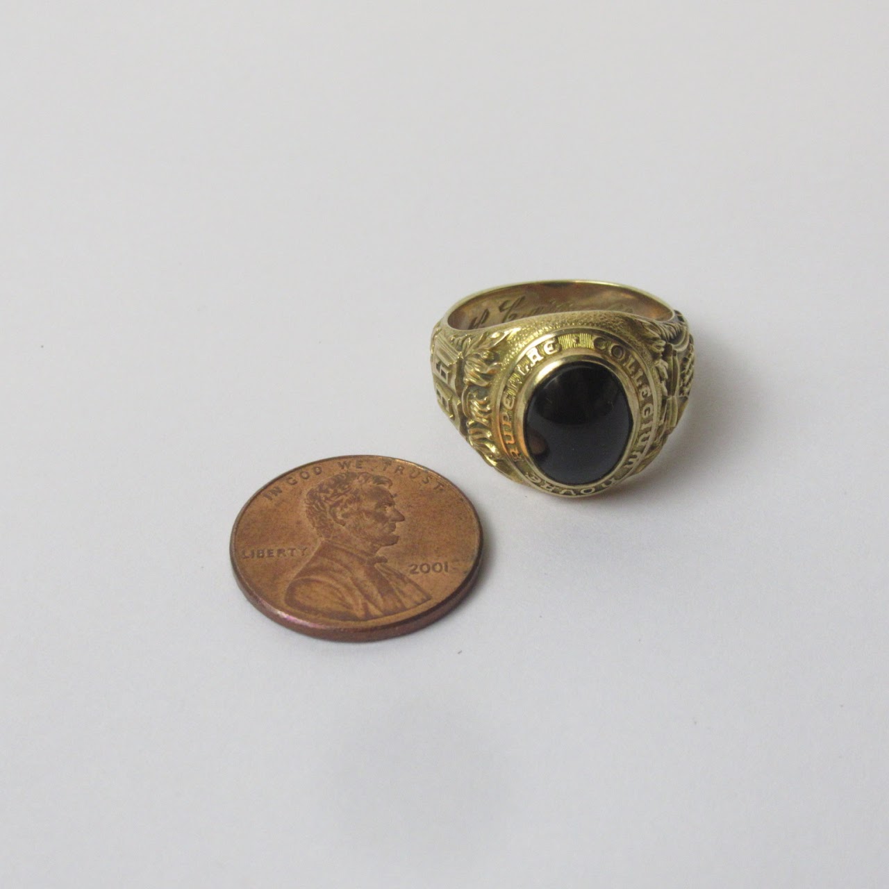 10k Gold & Black Stone  Vintage Class Ring