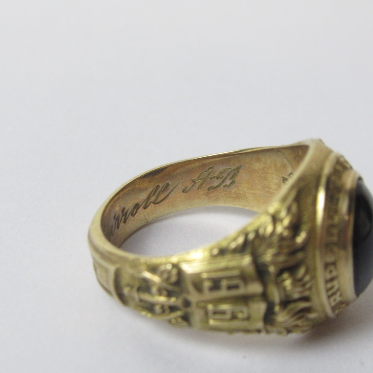 10k Gold & Black Stone  Vintage Class Ring