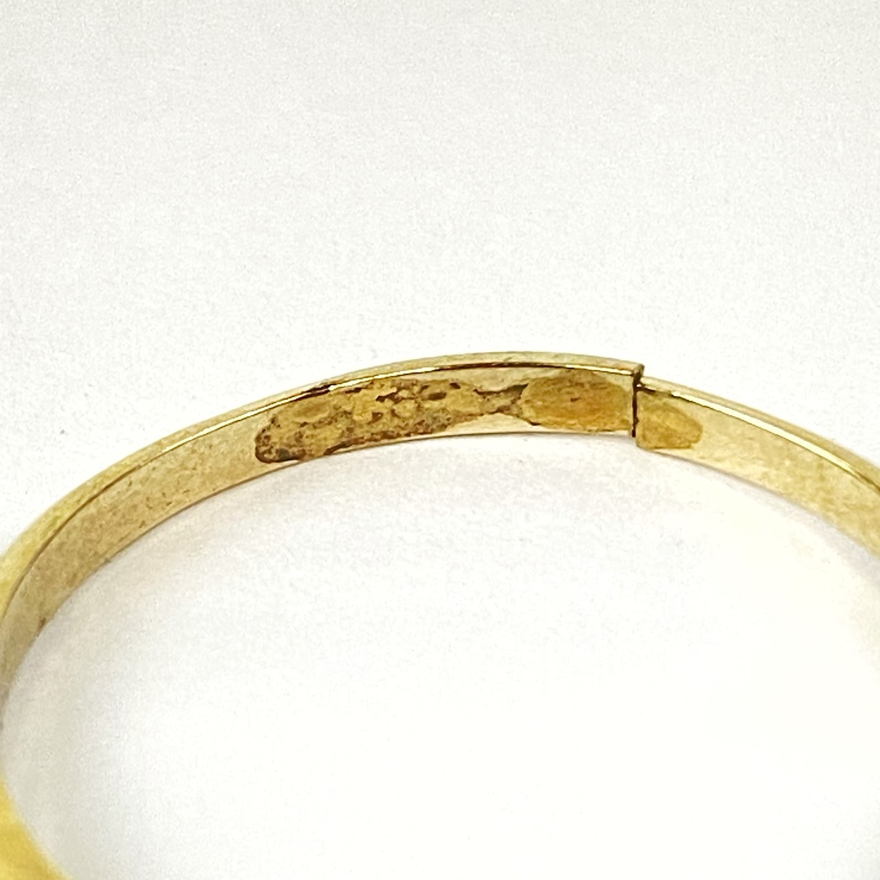 14K Gold and Diamonds Band Ring. Item is Broken