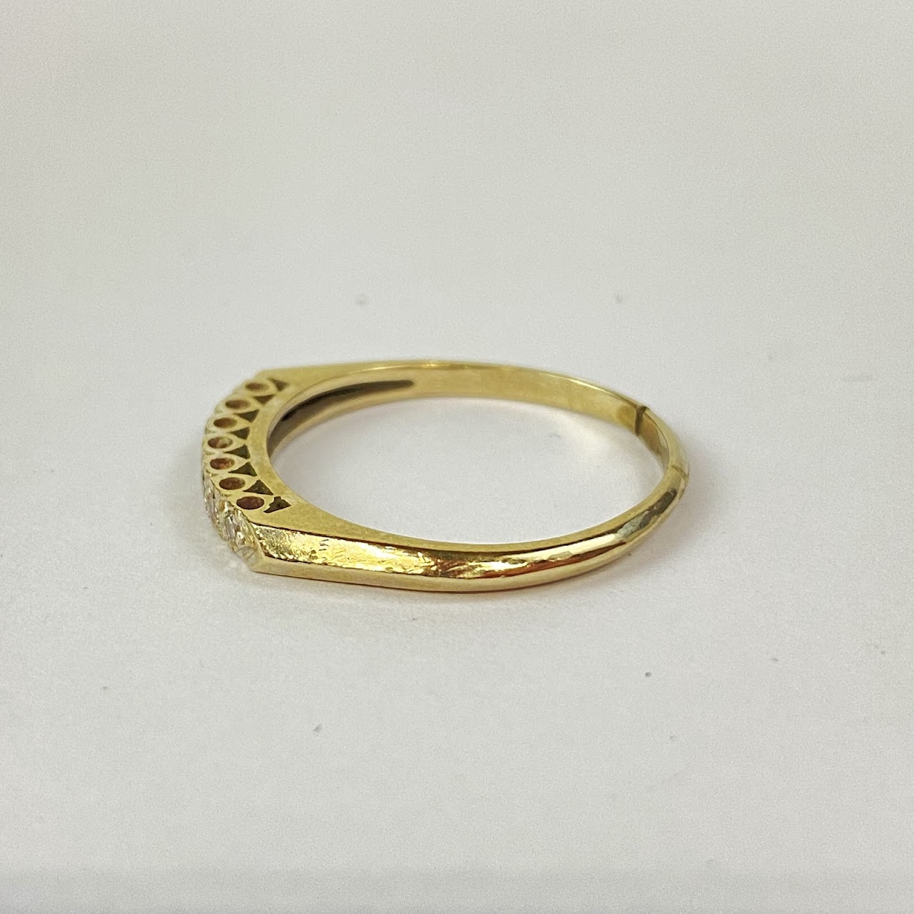 14K Gold and Diamonds Band Ring. Item is Broken