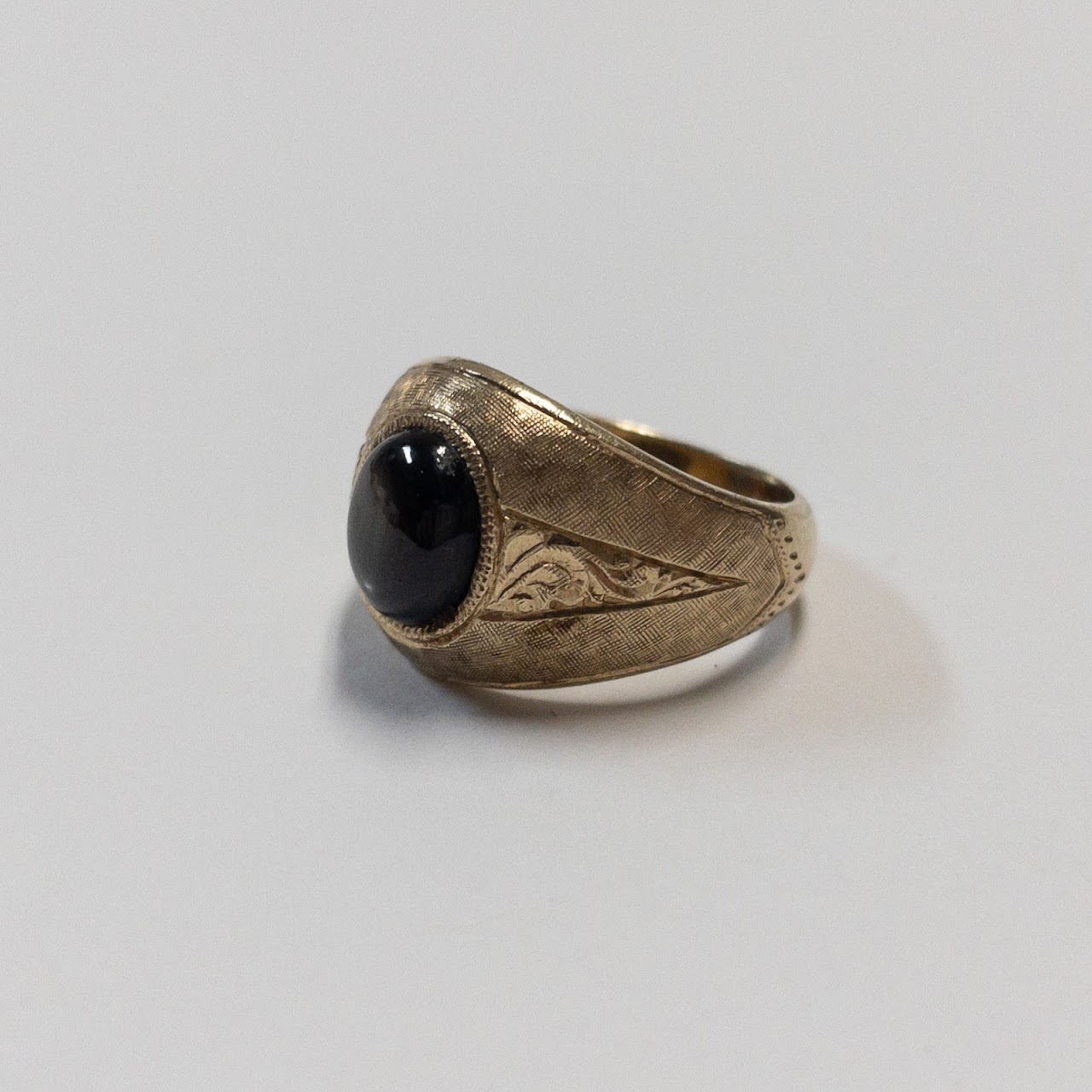 14K Gold & Cat Eye Stone Ring