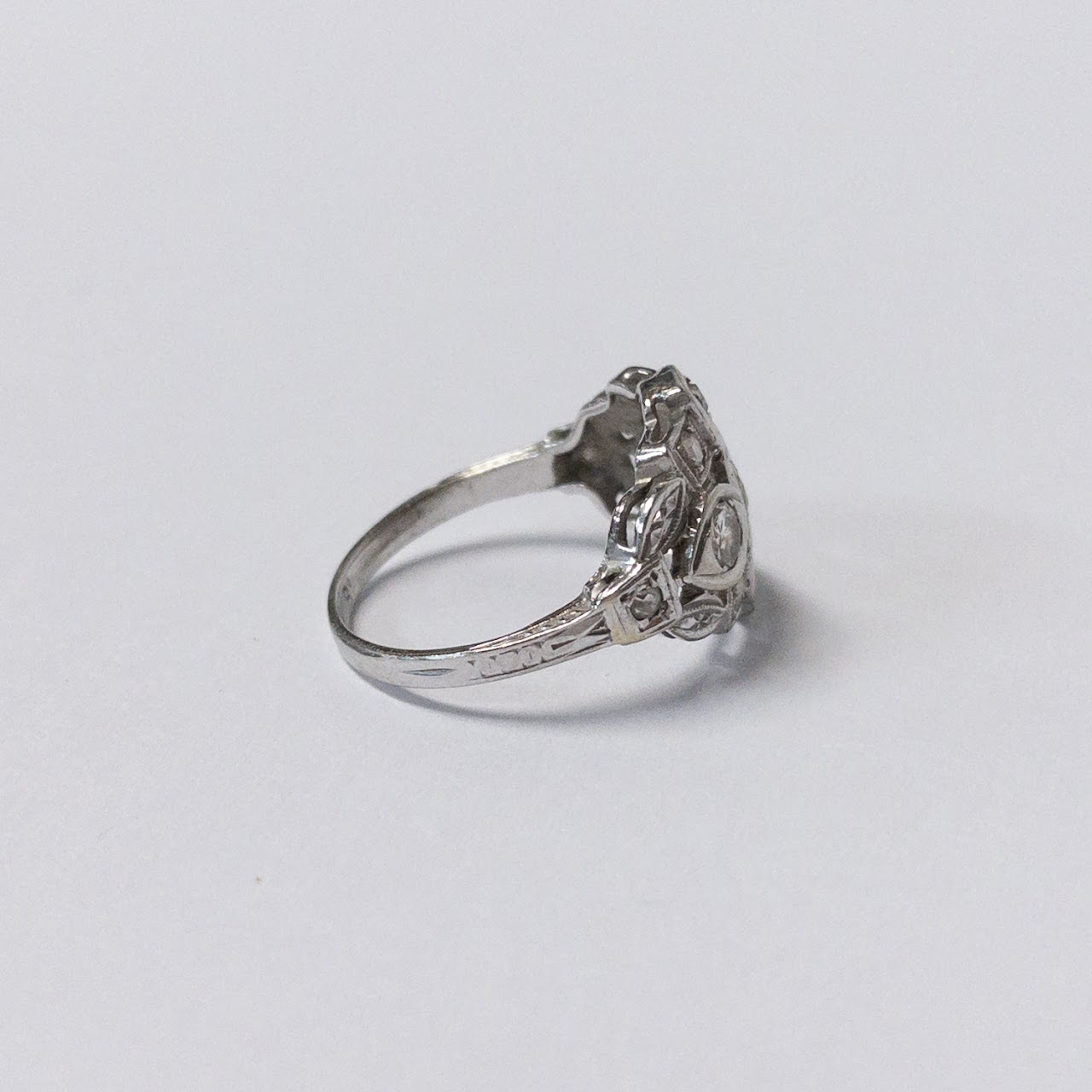 18K White Gold Diamond Ring