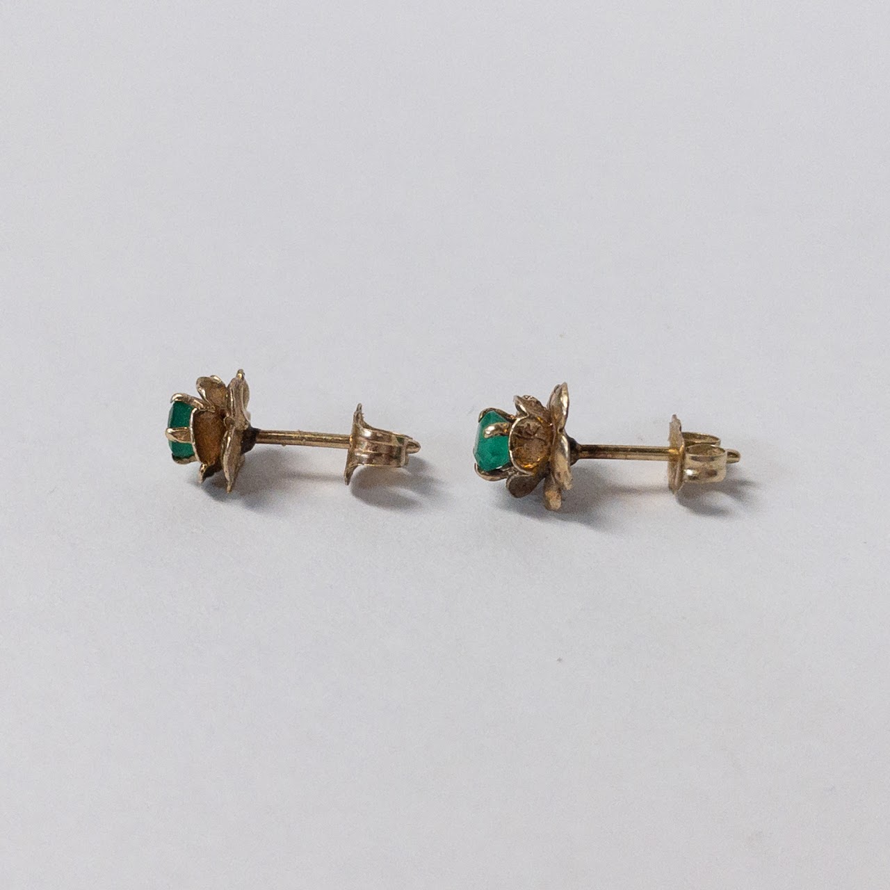 14K Gold Green Stone Floral Stud Earrings