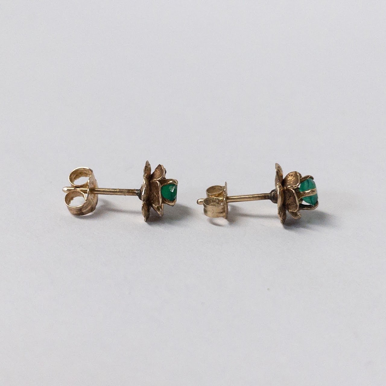 14K Gold Green Stone Floral Stud Earrings