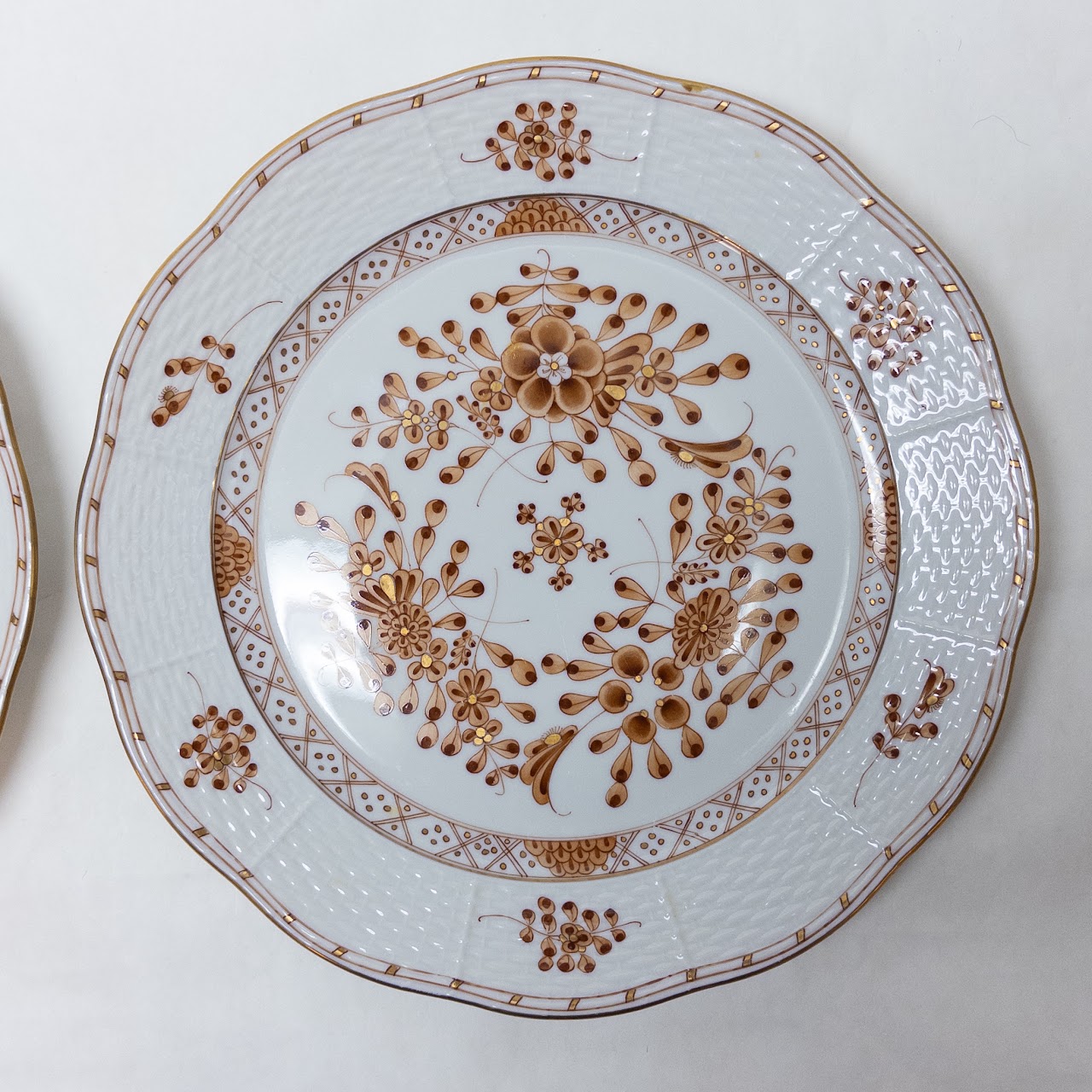 Herend Waldstein Marron Porcelain Dinner Plate Pair