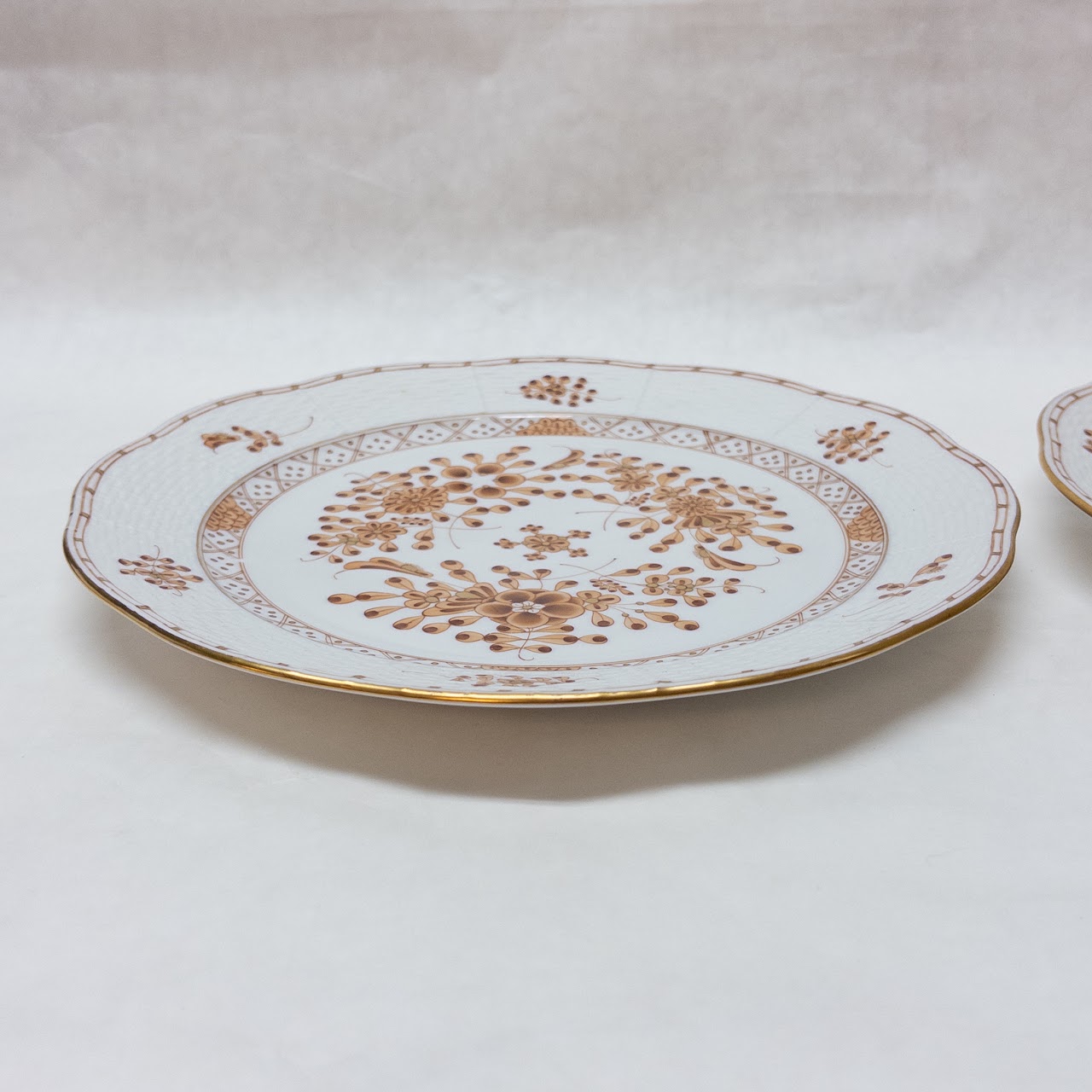 Herend Waldstein Marron Porcelain Dinner Plate Pair