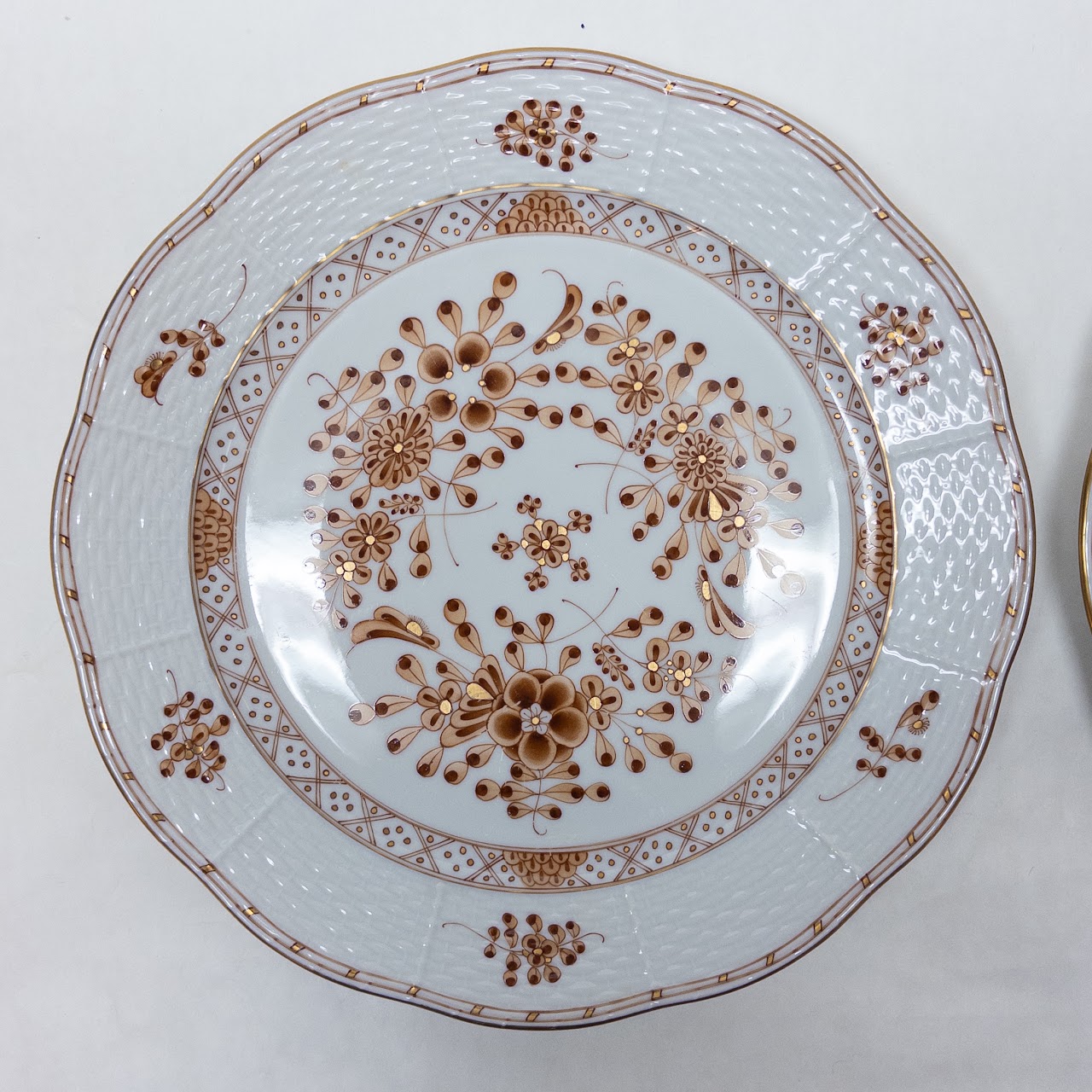 Herend Waldstein Marron Porcelain Dinner Plate Pair