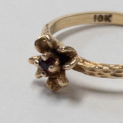 10K Gold & Garnet Ring