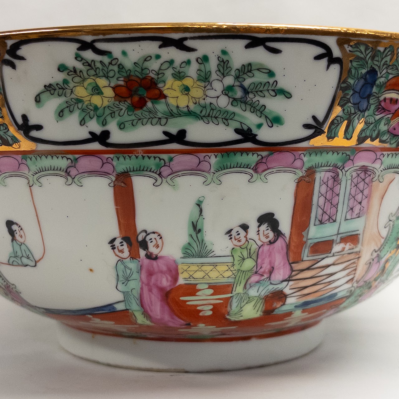 Vintage Chinese Rose Medallion Punch or Serving Bowl