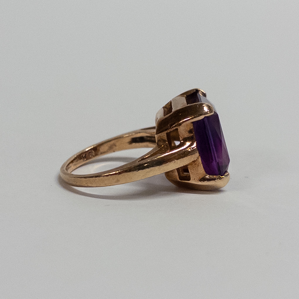 10K Gold Ring with Purple Sapphire