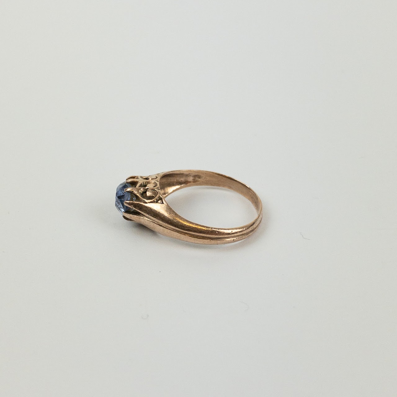 Vintage 10K Gold Aqua Solitaire Ring