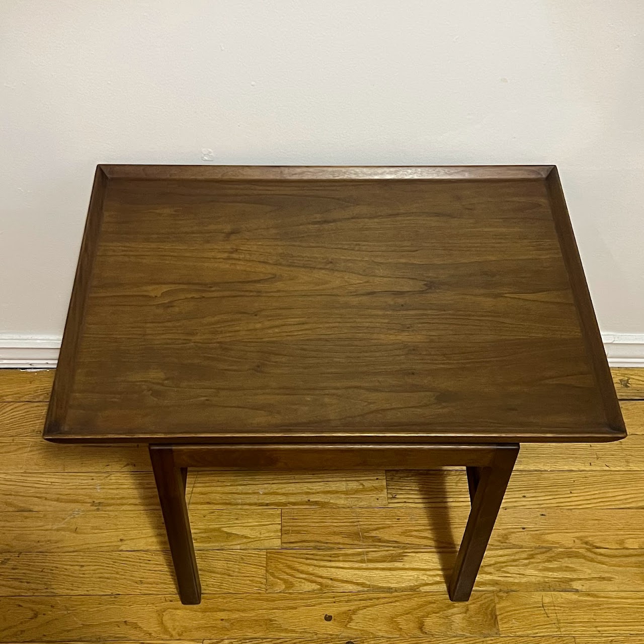 Jens Risom Design Inc. 1960s Walnut Floating Top Side Table Pair