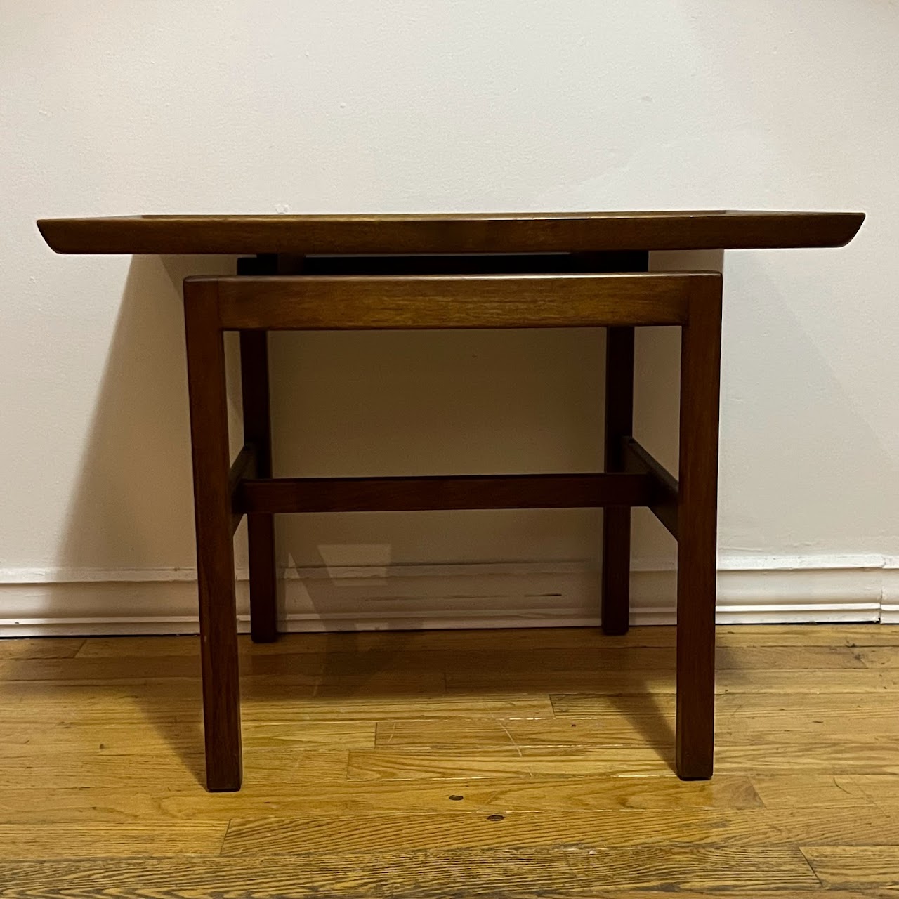 Jens Risom Design Inc. 1960s Walnut Floating Top Side Table Pair