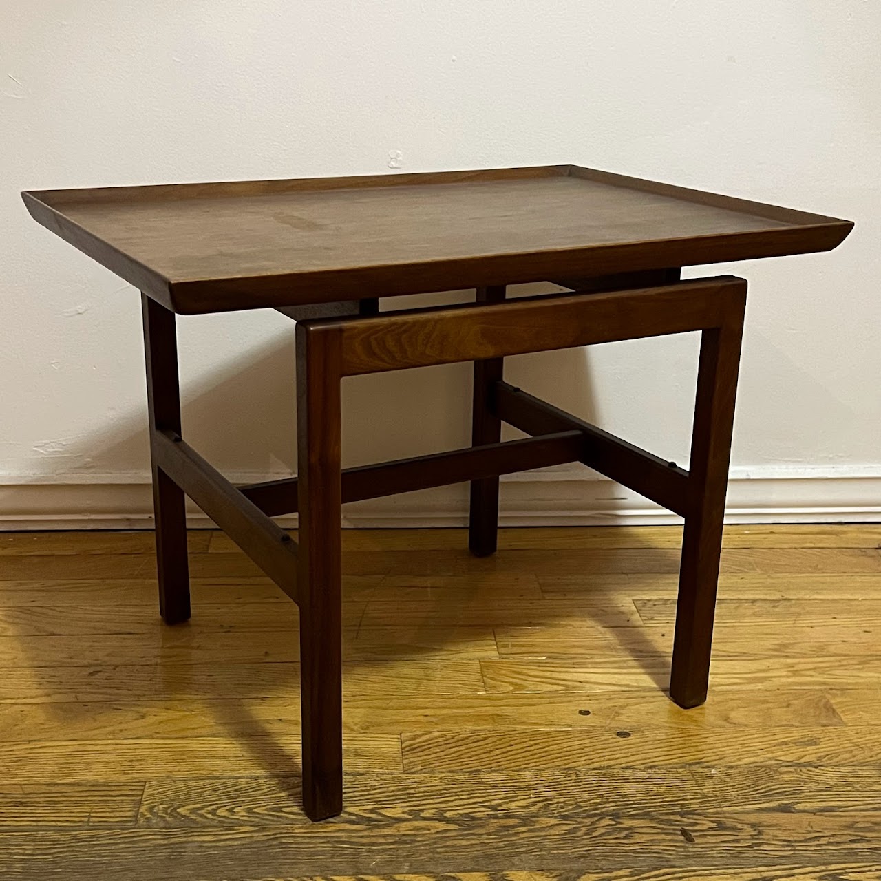 Jens Risom Design Inc. 1960s Walnut Floating Top Side Table Pair