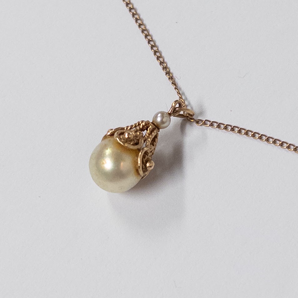 14K Gold & Pearl Solitaire Pendant Necklace