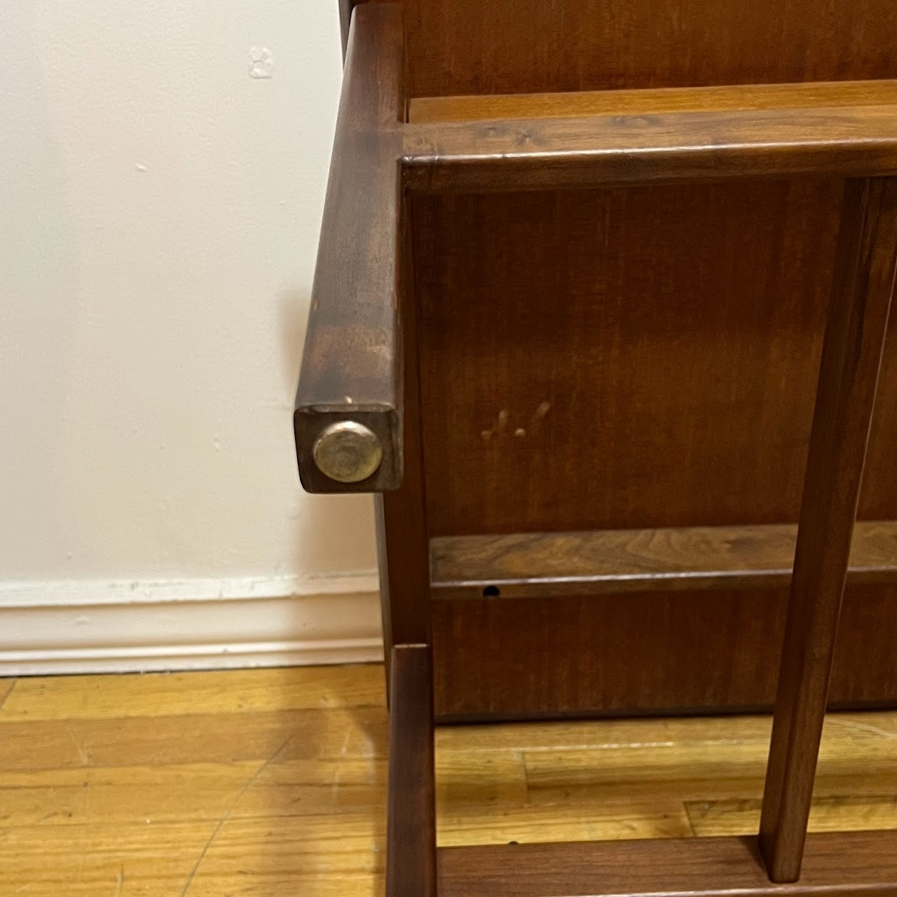 Jens Risom Design Inc. 1960s Walnut Floating Top Side Table Pair