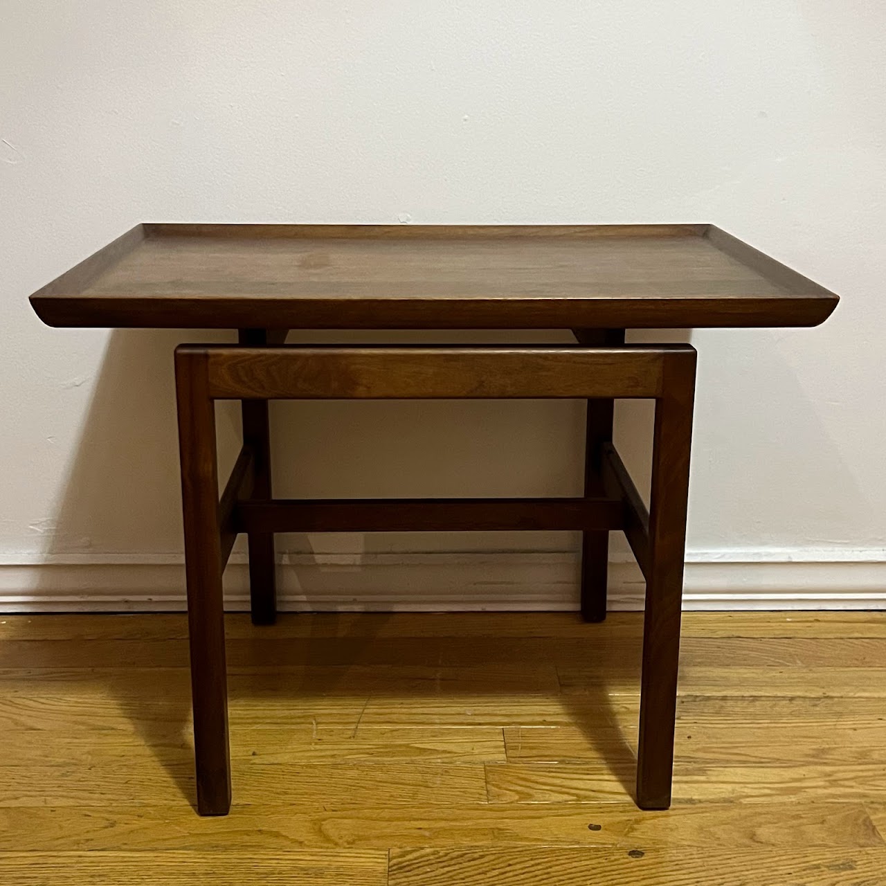 Jens Risom Design Inc. 1960s Walnut Floating Top Side Table Pair