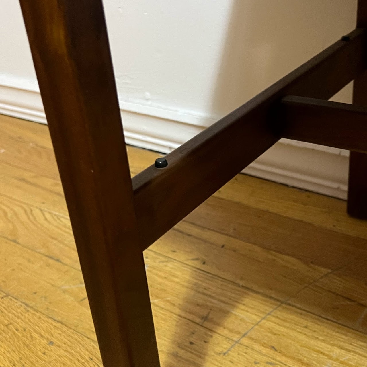 Jens Risom Design Inc. 1960s Walnut Floating Top Side Table Pair