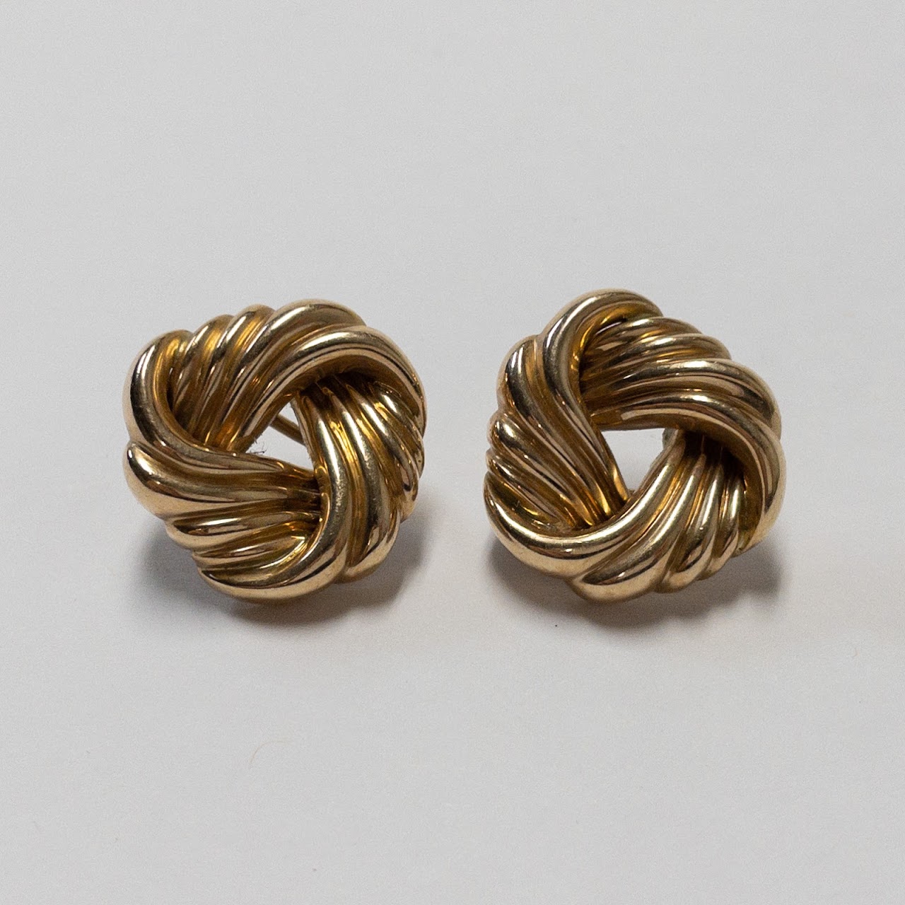 14K Gold Infinity Twist Earrings   Ddea617e 6e32 4f4a B7a0 Cf0760a4e708.JPG