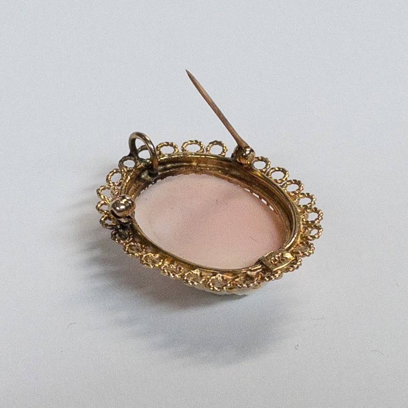 14K Gold Cameo Brooch