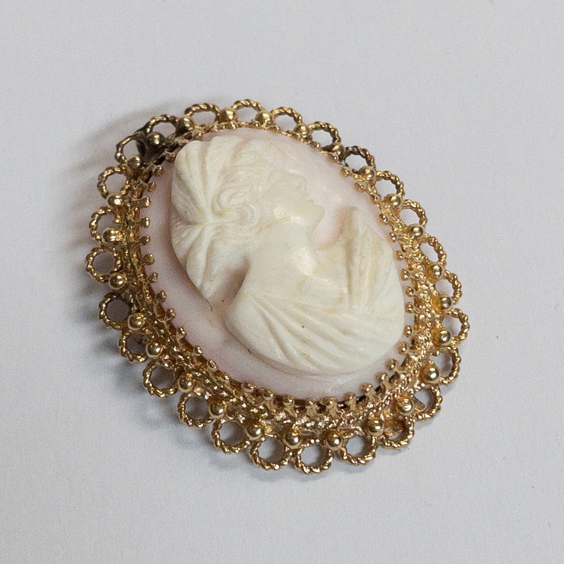 14K Gold Cameo Brooch