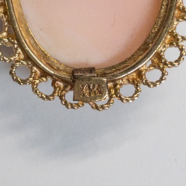 14K Gold Cameo Brooch