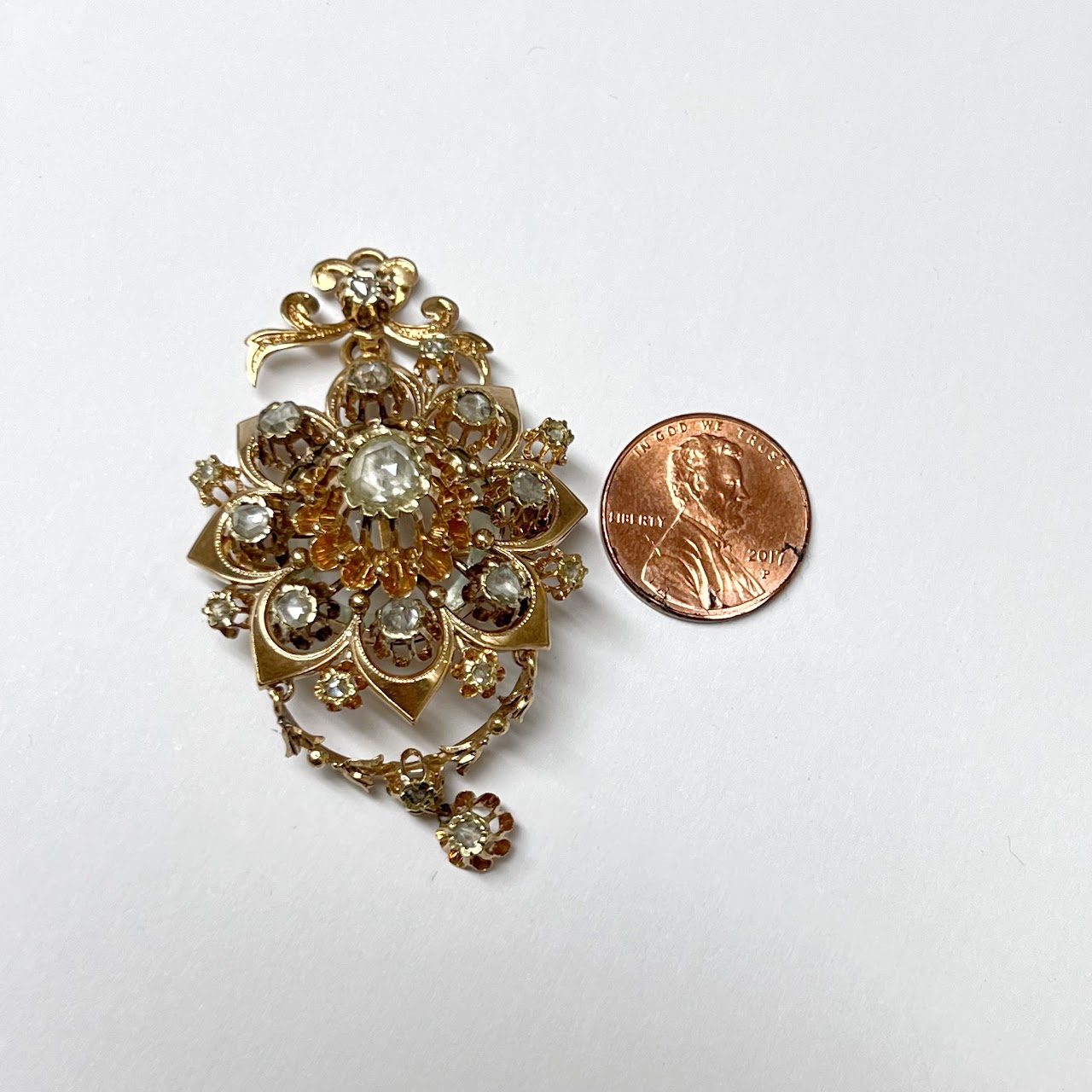 14K Gold & Diamond Brooch