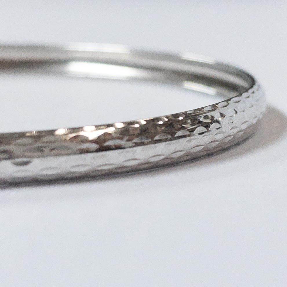 14K White Gold Bangle Bracelet