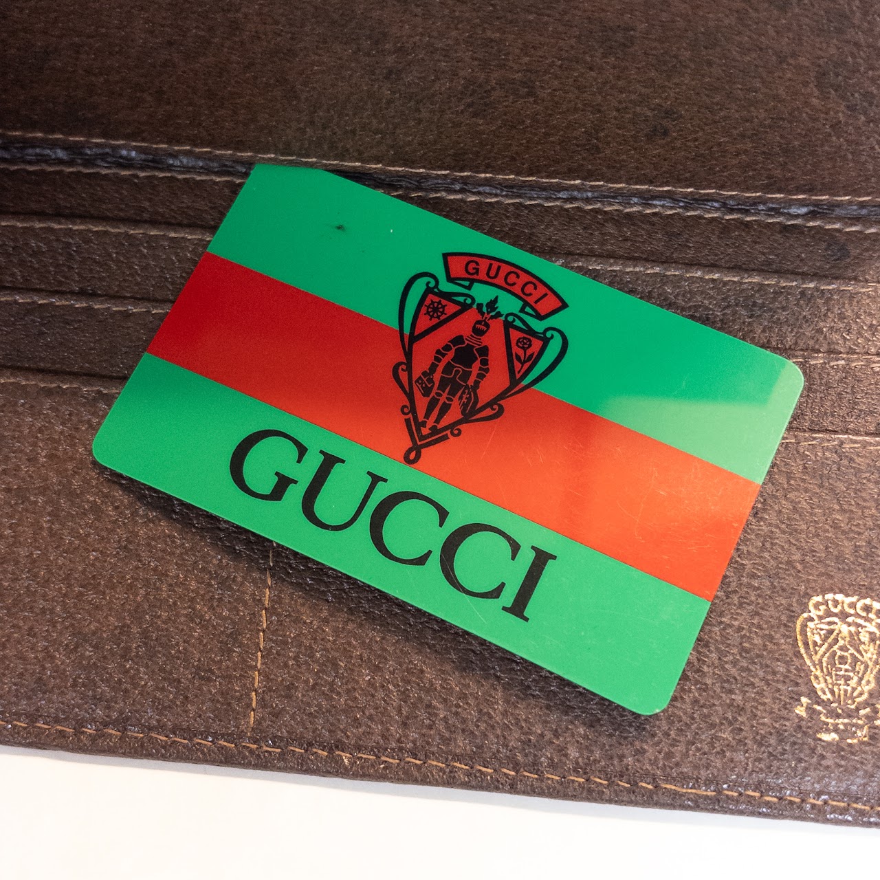 Gucci GG Sherry Supreme Bi-Fold Wallet