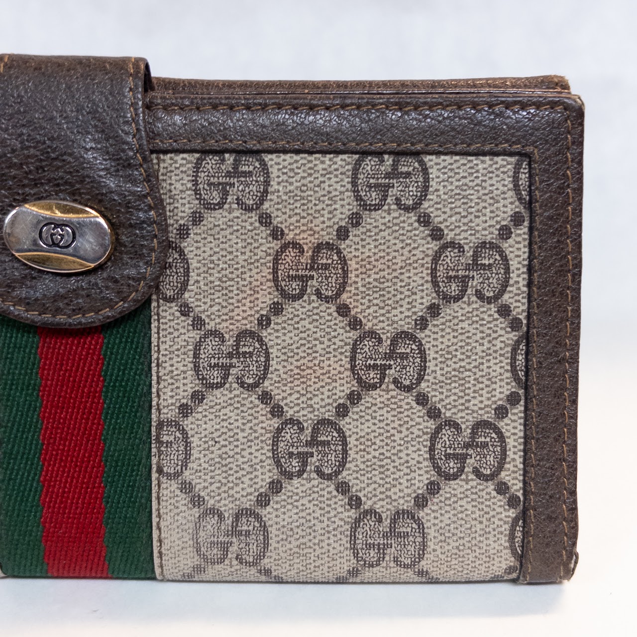 Gucci GG Sherry Supreme Bi-Fold Wallet