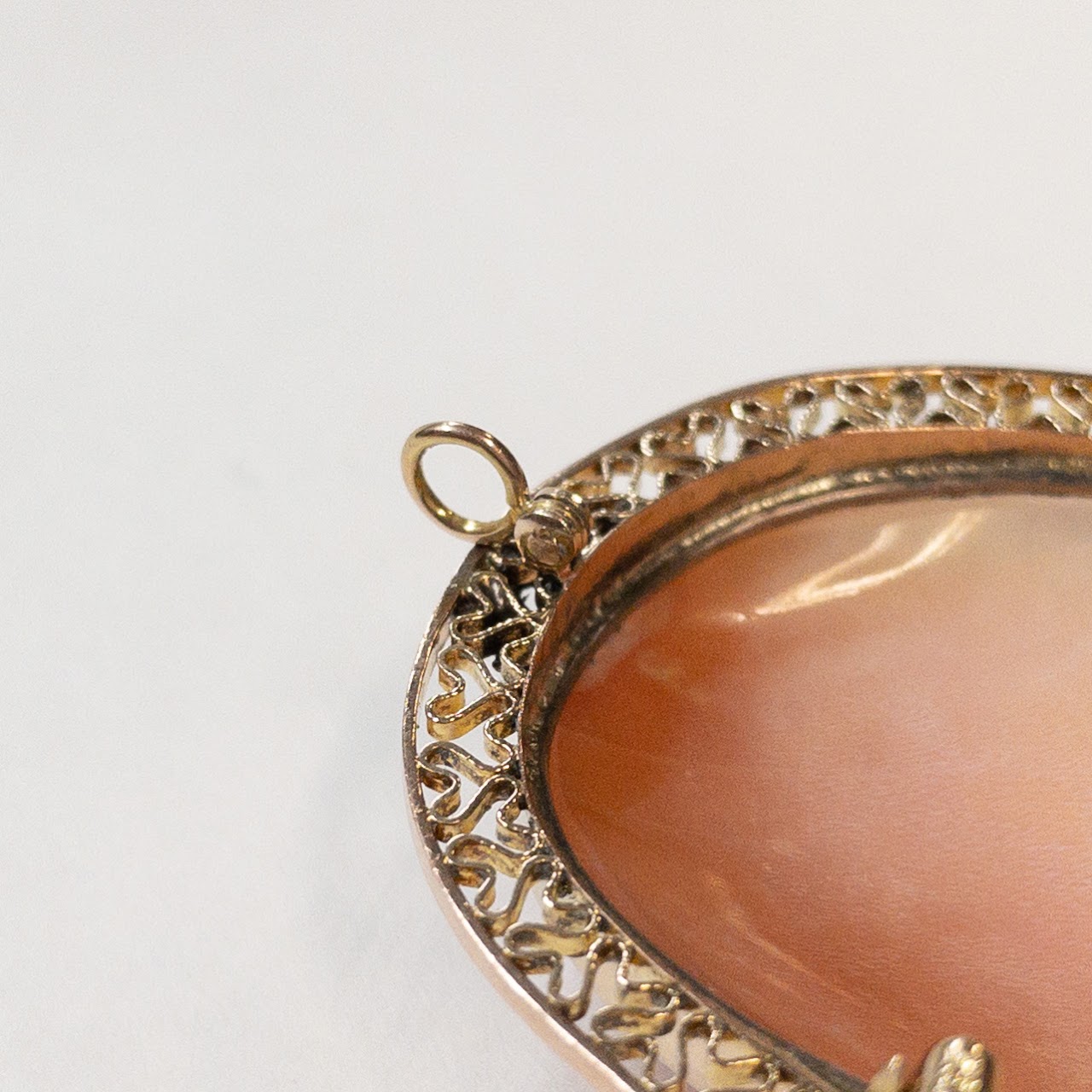 14K Gold & Shell Cameo Convertible Brooch  with Filigree Case