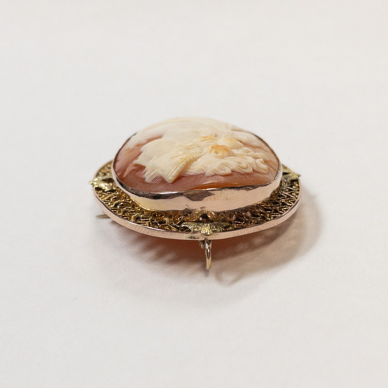 14K Gold & Shell Cameo Convertible Brooch  with Filigree Case