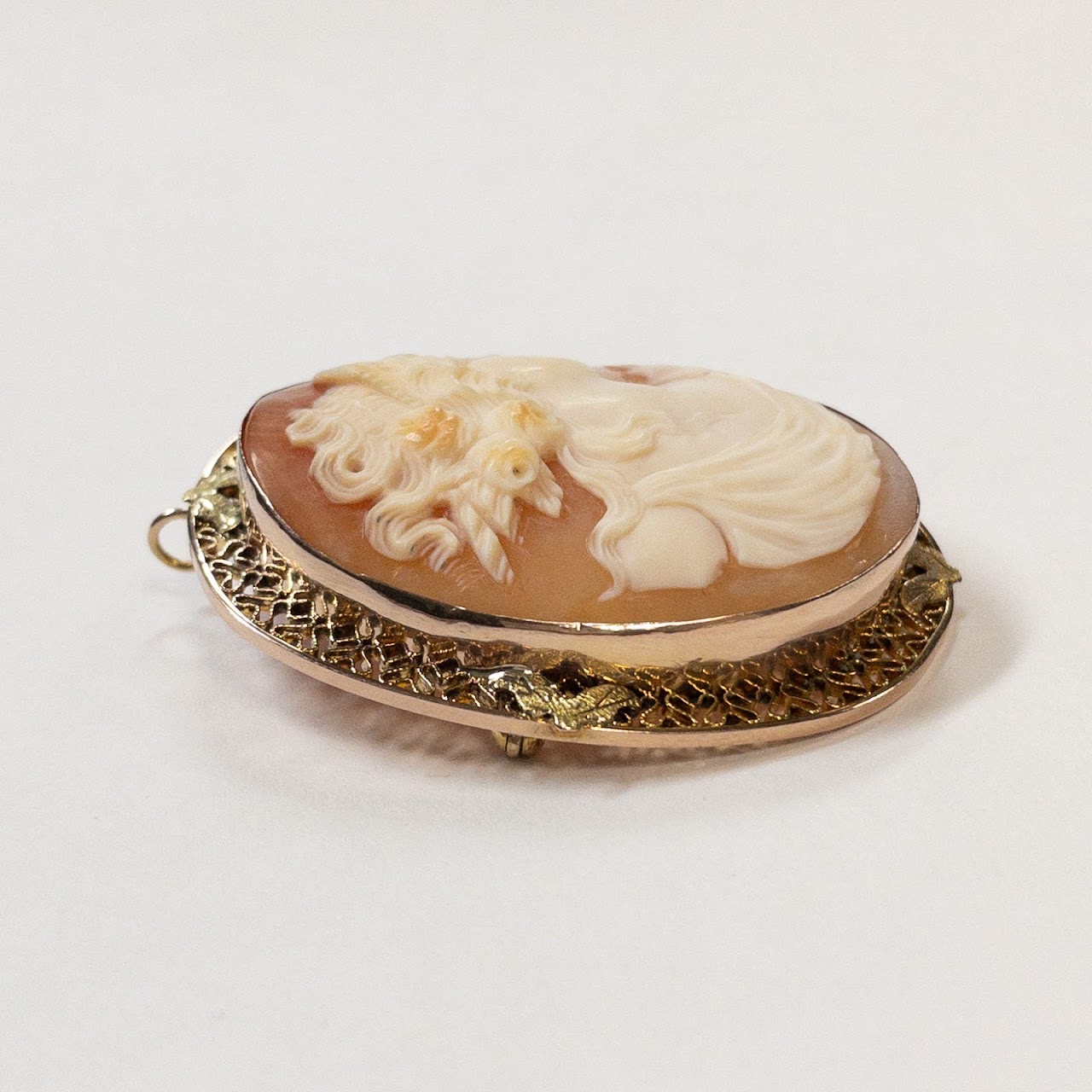 14K Gold & Shell Cameo Convertible Brooch  with Filigree Case