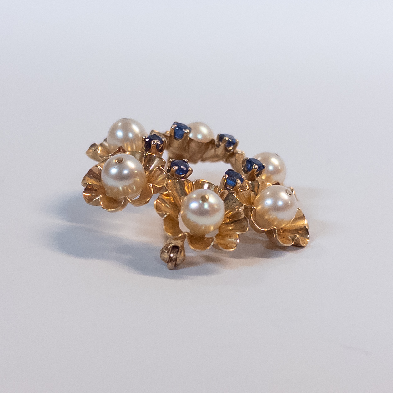 14K Gold Brooch with Pearls and Sapphires