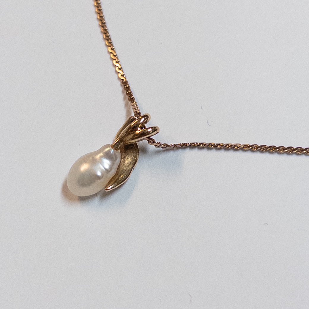 14K Gold Necklace and Pearl Pendant