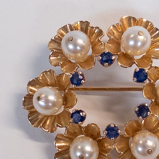 14K Gold Brooch with Pearls and Sapphires